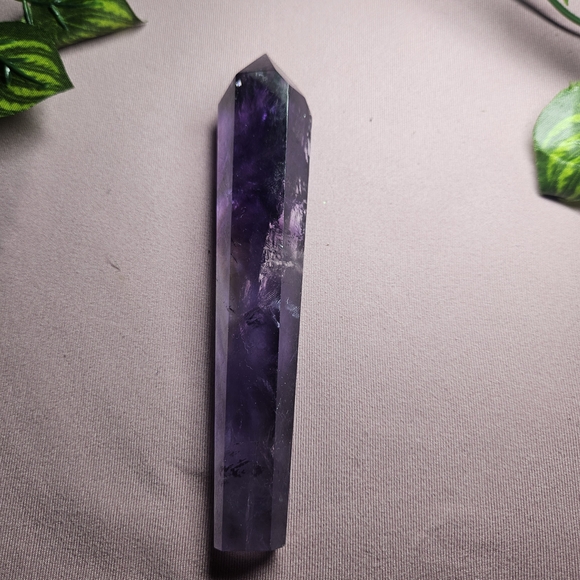 Amethyst Crystal Point - Picture 1 of 3